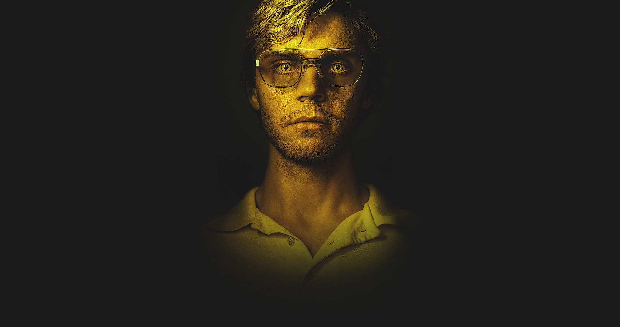 DAHMER - Quái vật: Câu chuyện về Jeffrey Dahmer